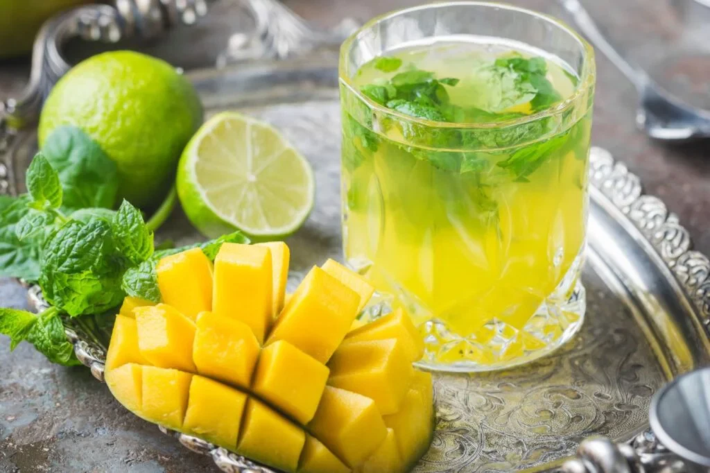 Why Mango Mojito Is A Popular Summer Drink? 